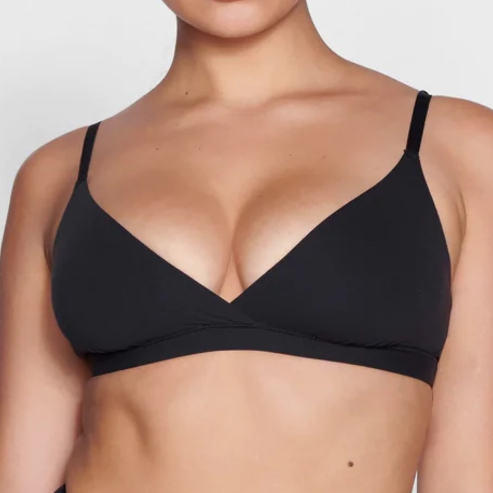 SKIMS FITS EVERYBODY Crossover Triangle Bralette (BR-TRI-0235) new